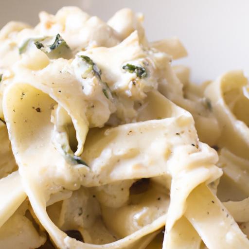 Creamy Vegan Alfredo Pasta: Cauliflower Sauce Delight