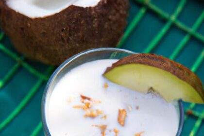 Creamy Coconut Milk Smoothies: Tropical Bliss in a Glass