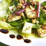 Fresh and Flavorful: Grilled Halloumi Salad with Mint Vinaigrette