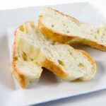 The Perfect Single-Serve Garlic Bread: Quick & Tasty Treat