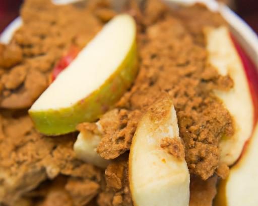 Crisp & Cozy: How to Make the Perfect Vegan Apple Crisp